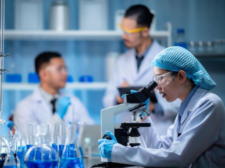 Pengeluaran R&D China melewati USRp 8.16 quadriliun ($496 miliar)  dalam kenaikan yang stabil menuju dominasi teknologi tinggi.