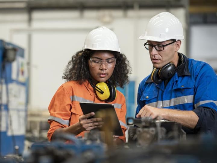 Menghidupkan Kekuatan Industri Amerika: Memanfaatkan AI untuk Memimpin Revolusi Industri Berikutnya
