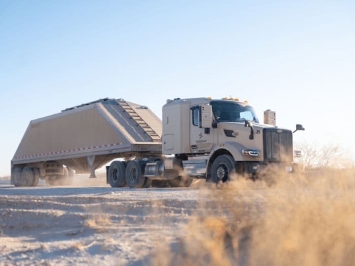 Kodiak telah melakukan pengiriman truk tanpa pengemudi pertamanya kepada pelanggan Atlas Energy.