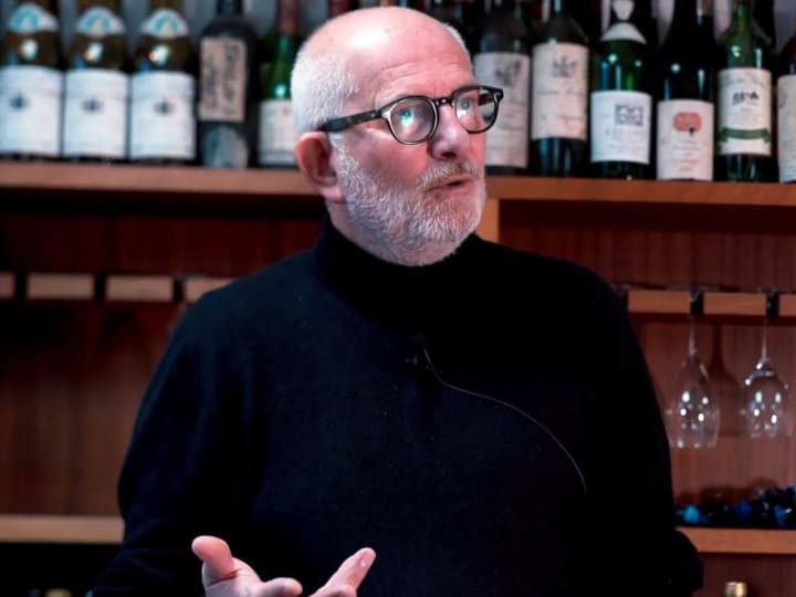 Wine Society menghentikan perekrutan dan membatalkan rencana investasi setelah serangan pajak Anggaran.