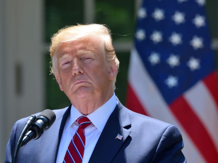 Bitcoin Terjun Dekat Rp 1.55 miliar ($94K)  saat Trader Asia Mempertimbangkan Perang Dagang Trump