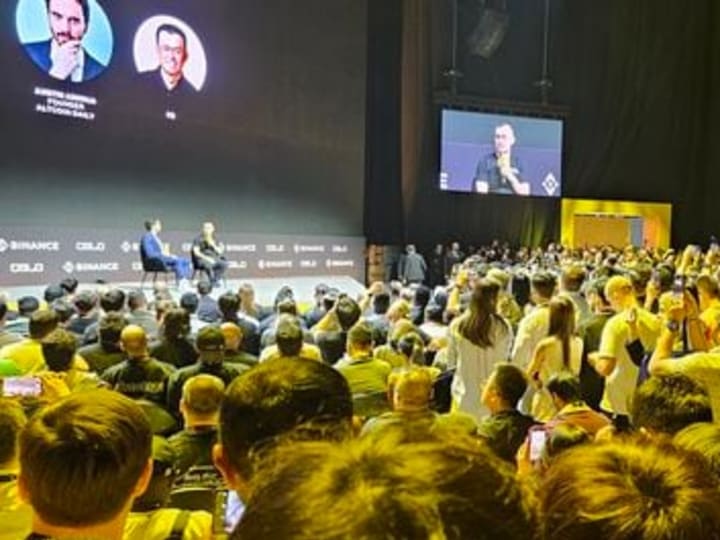 Bebas dari Penjara, Pendiri Binance CZ Mendapatkan Applause di Dubai dan Membahas Usaha Pendidikan Baru
