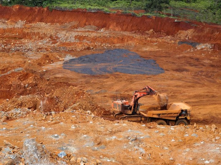 Perusahaan-perusahaan China menguasai sekitar 75% kapasitas nikel Indonesia, menurut laporan.