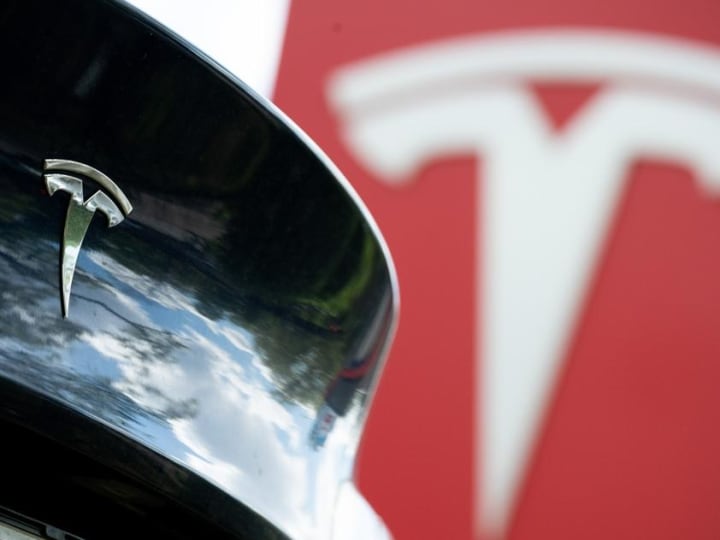 Prediksi yang Lagi Terlewat: Musk Mengakui Tesla Perlu Pembaruan Full-Self Driving