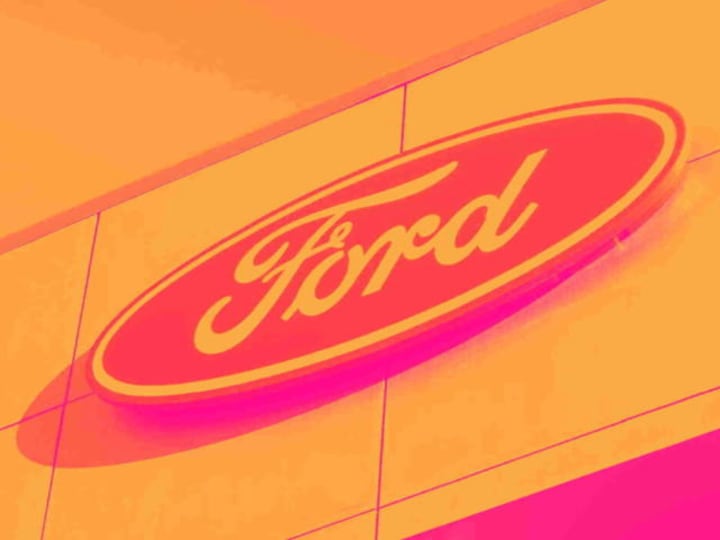 Ford (NYSE:F) Menghasilkan Angka Q4 yang Kuat tetapi Saham Turun