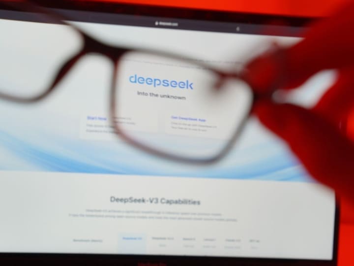 Model AI DeepSeek memberikan dorongan pada sektor kacamata pintar China untuk bersaing dengan Meta.