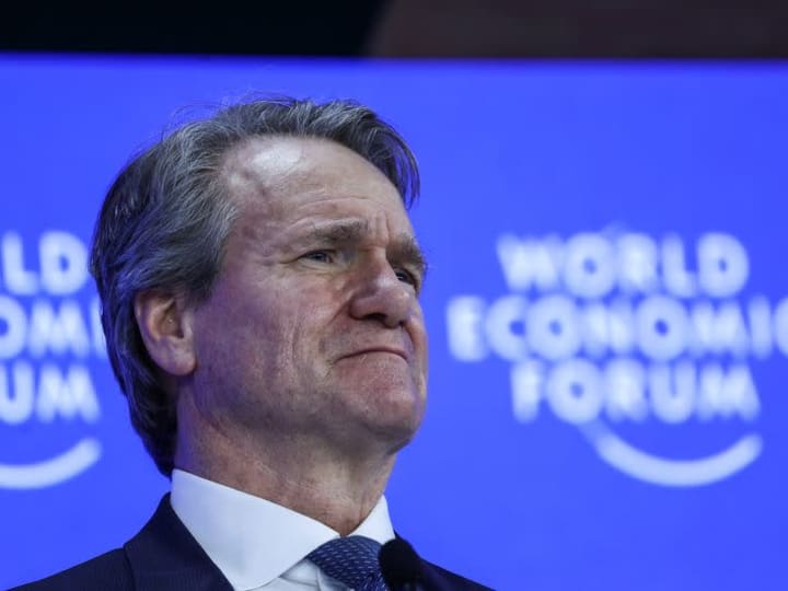 Gaji CEO BofA Moynihan meningkat menjadi Rp 575.58 miliar ($35 juta)  pada tahun 2024.