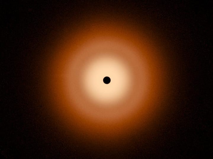Teleskop Webb Melihat Lingkaran Sempurna di Sekitar Vega, Membuat Astronom Terkesima