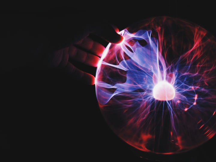Plasma yang didukung oleh Peter Thiel mengumpulkan Rp 328.90 miliar ($20 juta)  untuk mengembangkan jaringan berbasis Bitcoin untuk stablecoin.