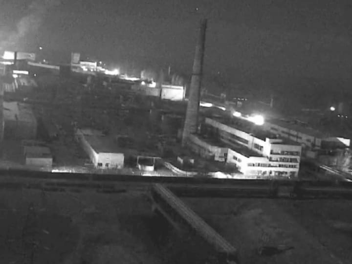 Cangkang pelindung reaktor nuklir Chernobyl rusak akibat drone, Kyiv menuduh Rusia.