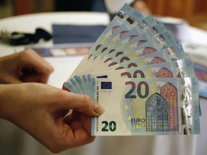 Di Eropa, orang Rusia biasa dihindari oleh bank-bank yang waspada.