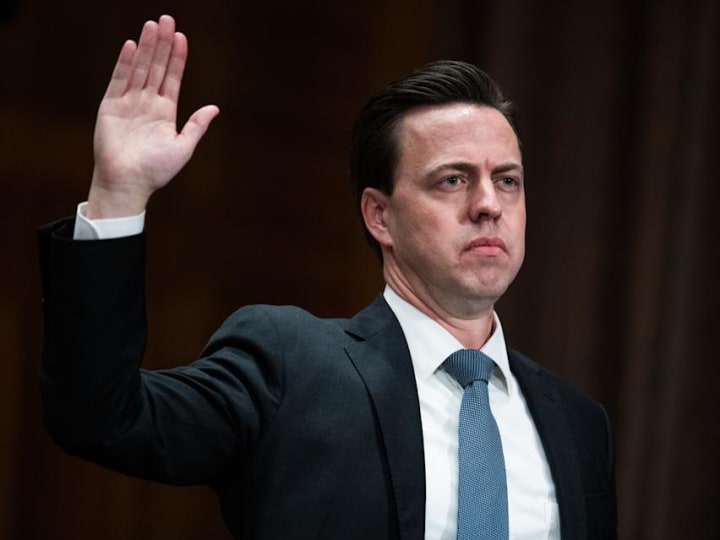 Pilihan Trump untuk memimpin CFPB memberi tahu para pembuat undang-undang 'Saya akan mengikuti hukum' di agensi yang bermasalah tersebut.