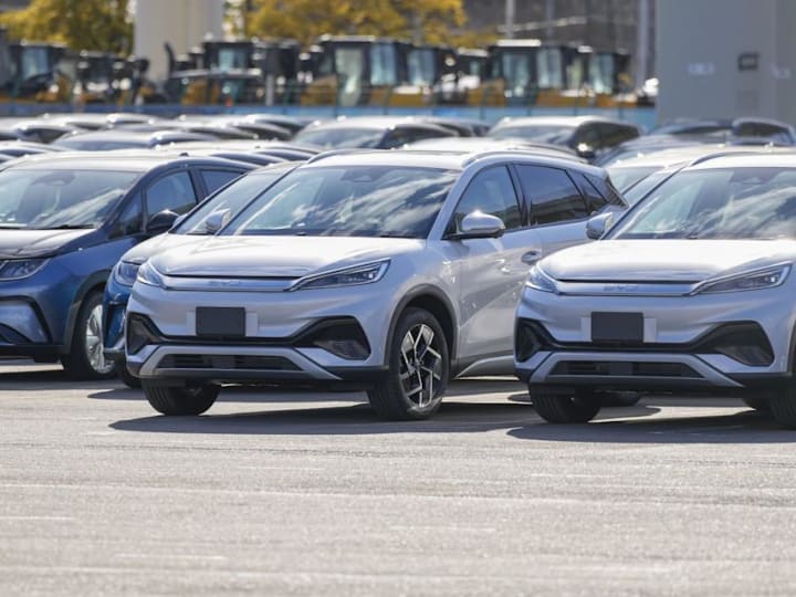 BYD Mengumpulkan Rp 92.09 triliun ($5,6 Miliar)  dalam Penjualan Saham Hong Kong yang Ditingkatkan