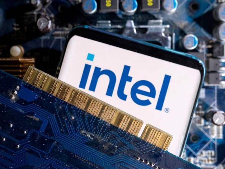 Divisi Intel menjadi sorotan saat TSMC dan Broadcom mendekat.