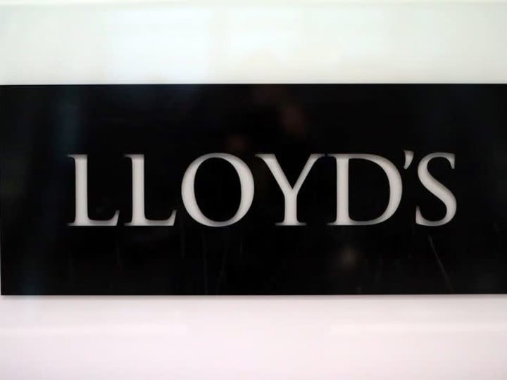 Lloyd's of London memperkirakan kerugian bersih sebesar Rp 37.82 triliun ($2,3 miliar)  akibat kebakaran hutan di Los Angeles.