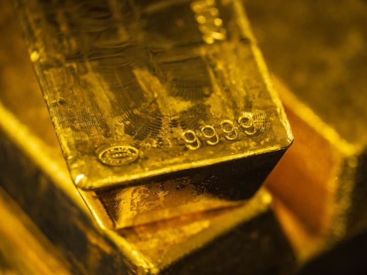 Emas Mempertahankan Kenaikan Saat Pasar Menimbang Perang Dagang dan Risiko Resesi AS