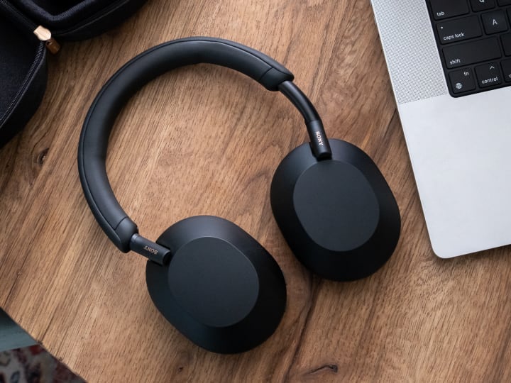 Sony WH-1000XM5 dengan pembatalan kebisingan sedang diskon sebesar Rp 2.47 juta ($150) (pembaruan: terjual habis)