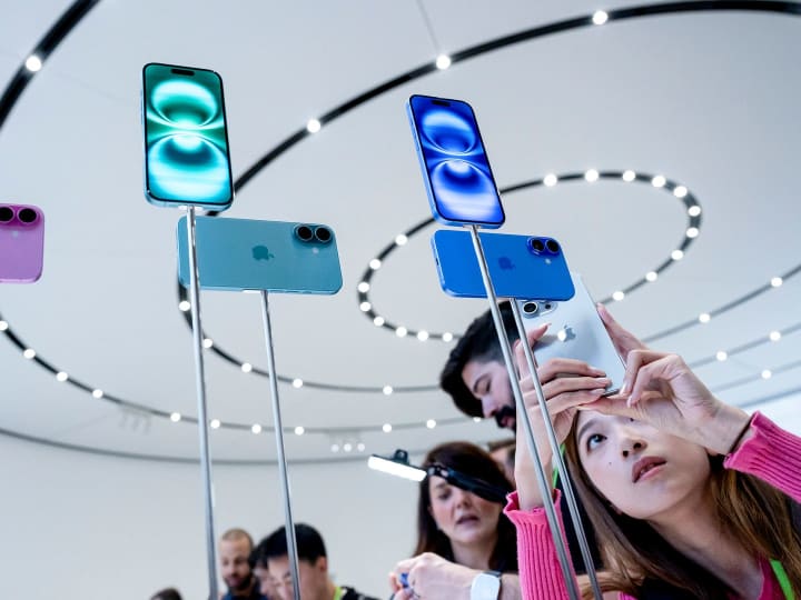Apple meluncurkan iOS 18.4 dengan alat AI baru.