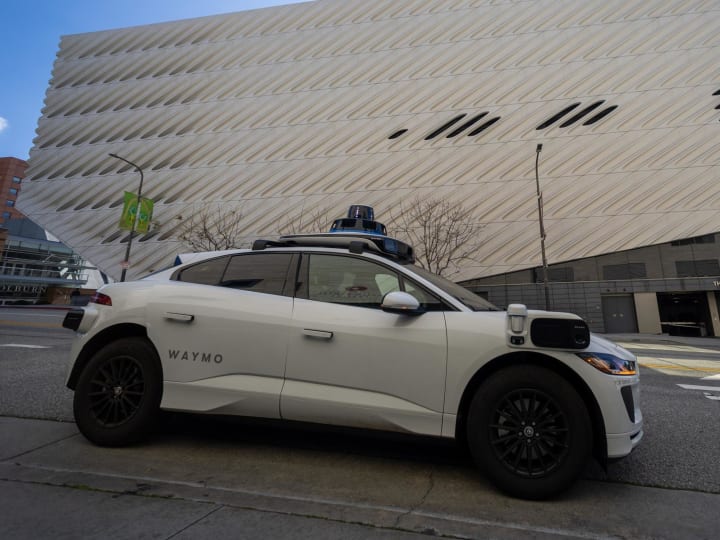 Waymo Membuka Layanan Robotaxi untuk Siapa Saja di L.A.