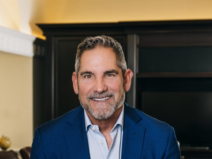 Bagaimana Grant Cardone Menggunakan Bitcoin untuk Investasi Properti Masa Depan