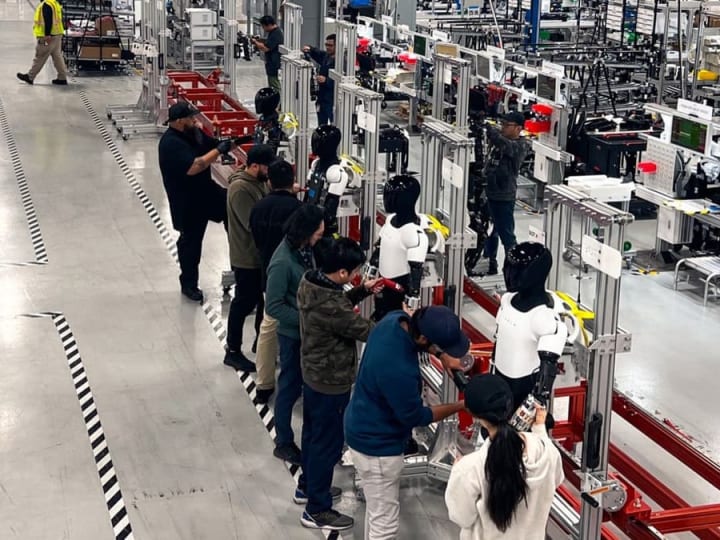 Tesla Optimus: Robot Humanoid yang Fleksibel tapi Penuh Tantangan Teknis