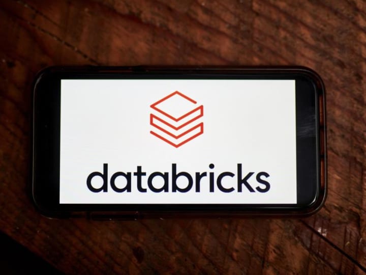 Thrive Capital sedang dalam pembicaraan untuk menginvestasikan sekitar Rp 16.45 triliun ($1 miliar)  di Databricks.
