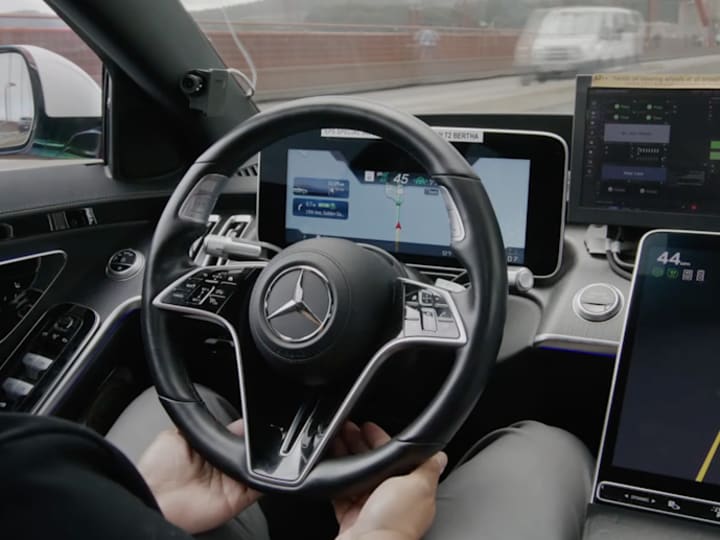Nvidia Kembangkan Teknologi AI untuk Mobil dan Robot; Kerjasama dengan Tesla dan Mercedes