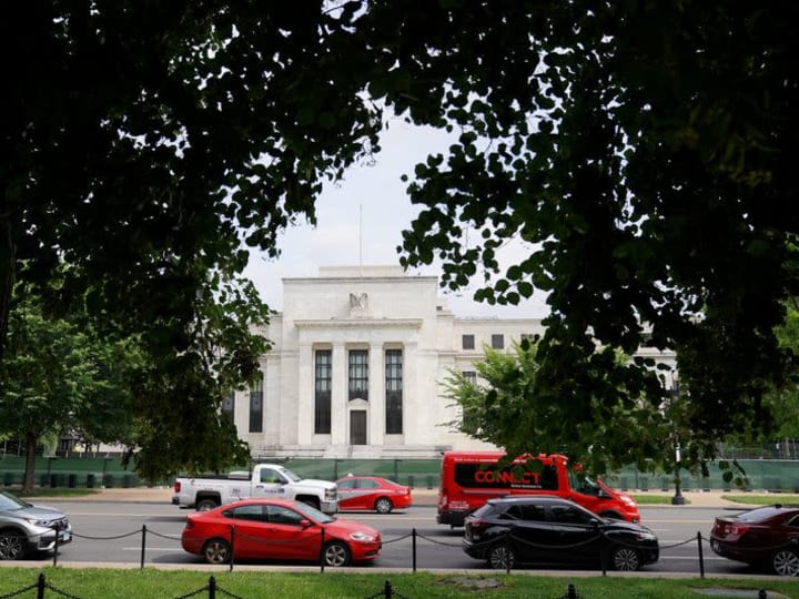 Goolsbee dari Fed melihat adanya pemotongan suku bunga sebesar 125 bps lagi pada akhir 2025.