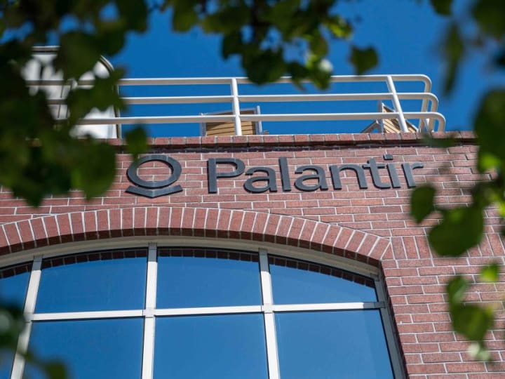 Kenaikan dan Penurunan S&P 500 Hari Ini: Saham Palantir Melonjak Saat Pencatatan Menuju Nasdaq