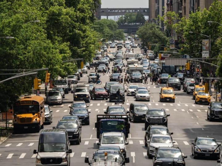 Usulan Revisi Kemacetan NYC Akan Menaikkan Biaya Menjadi Rp 246.68 ribu ($15) pada Tahun 2031
