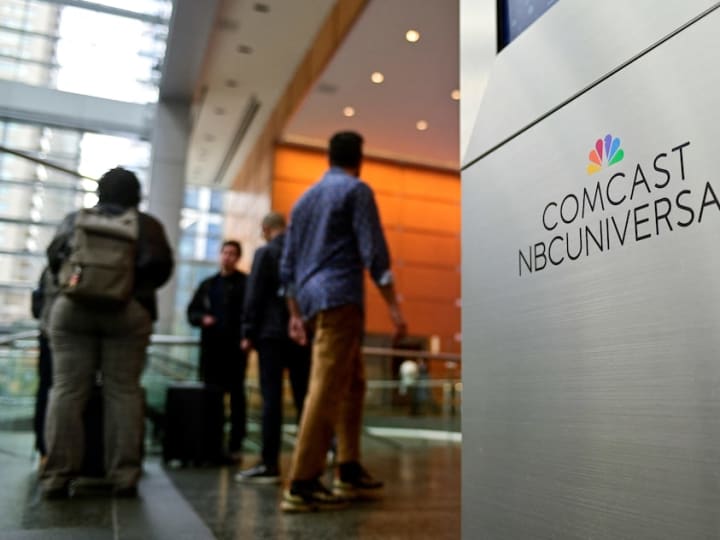 Comcast akan memisahkan beberapa jaringan TV kabel seiring dominasi streaming.
