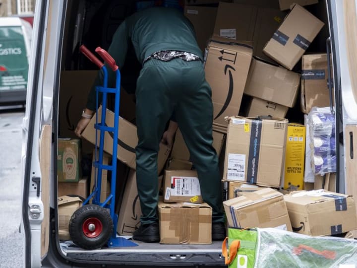 Pengiriman Black Friday Menyebabkan Lonjakan Emisi Perkotaan