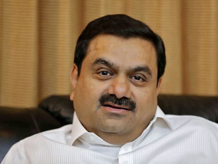 Gautam Adani menghadapi tuduhan pelanggaran undang-undang sekuritas, kata Adani Green.