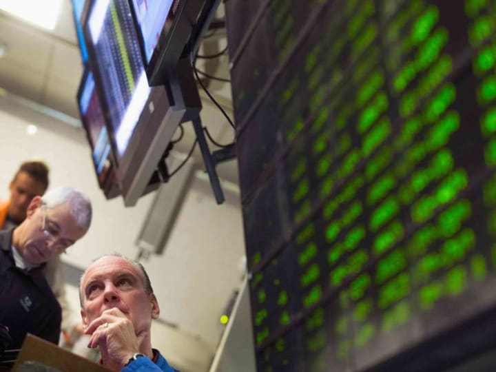 S&P 500 Kenaikan dan Kerugian Hari Ini: Saham Pembuat PC Turun seiring Adopsi AI Terhambat