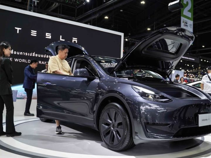Saham Tesla Ditutup dengan Positif pada Hari Black Friday