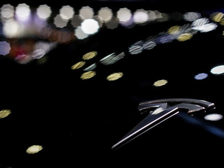 JPMorgan setuju untuk mencabut gugatan terhadap Tesla terkait waran saham.