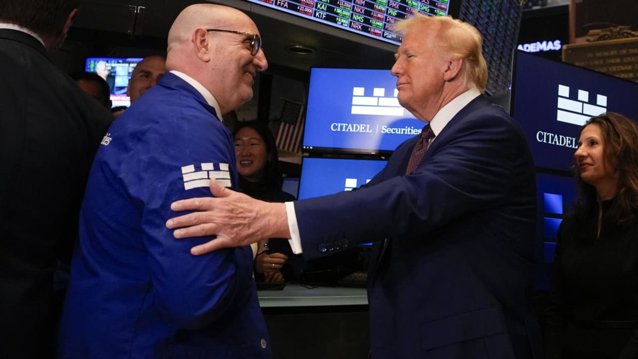 Pasar saham hari ini: Nasdaq memimpin futures AS lebih tinggi saat Broadcom melonjak.