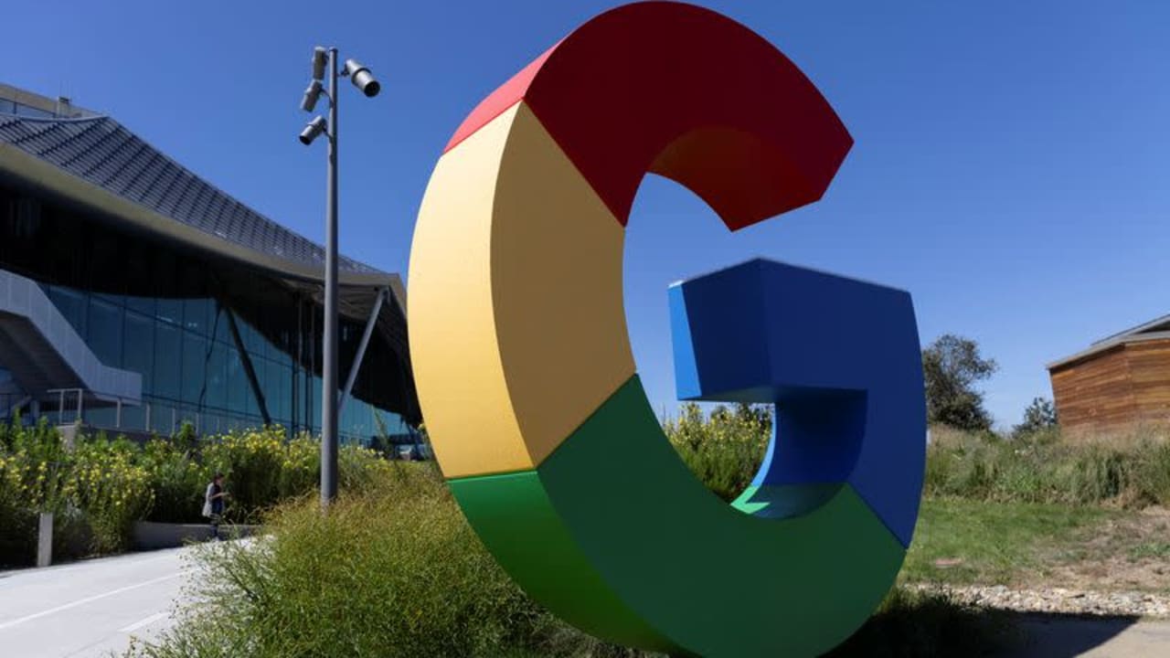 Turki menjatuhkan denda sebesar Rp 1.23 triliun ($75 juta)  kepada Google karena melanggar undang-undang persaingan.