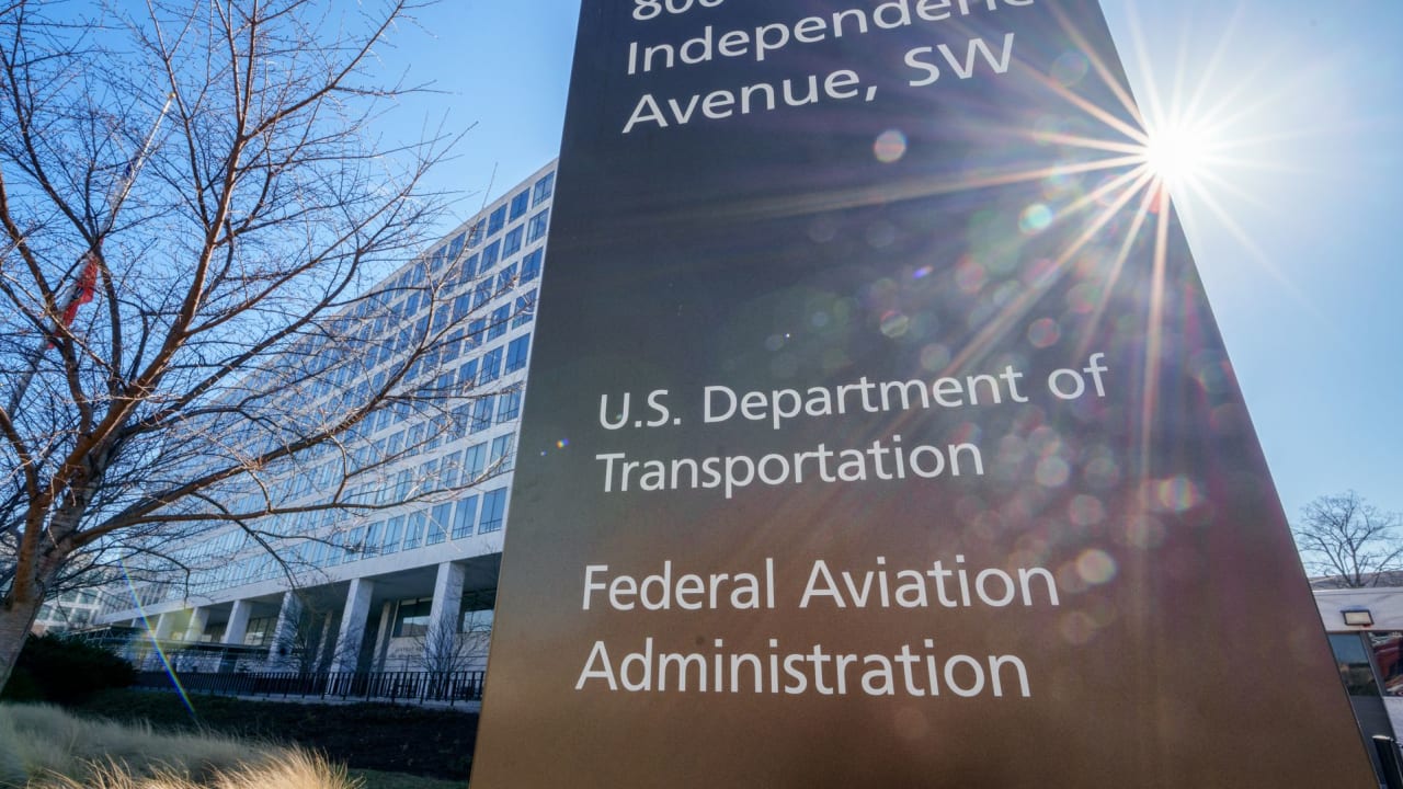 Penerbangan drone di New Jersey sementara dibatasi oleh FAA.