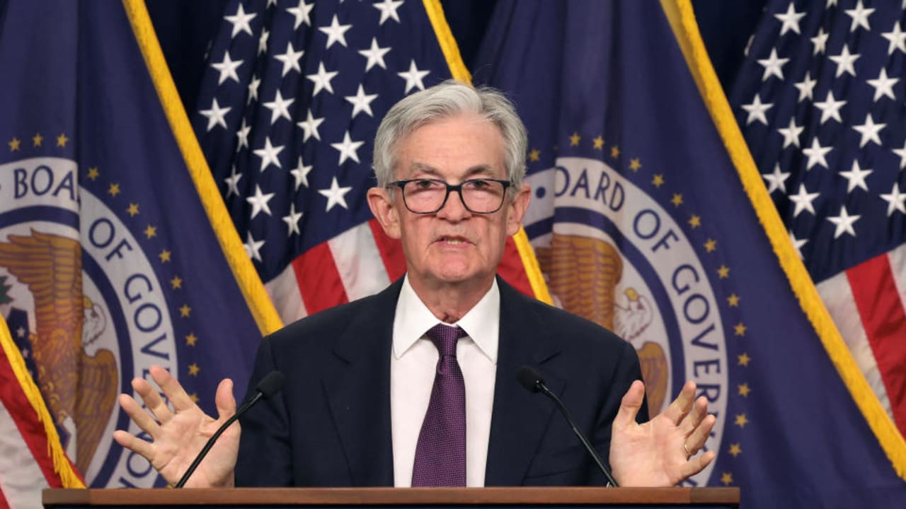 'Pivot' The Fed membawa ketidakpastian pasar ke permukaan.