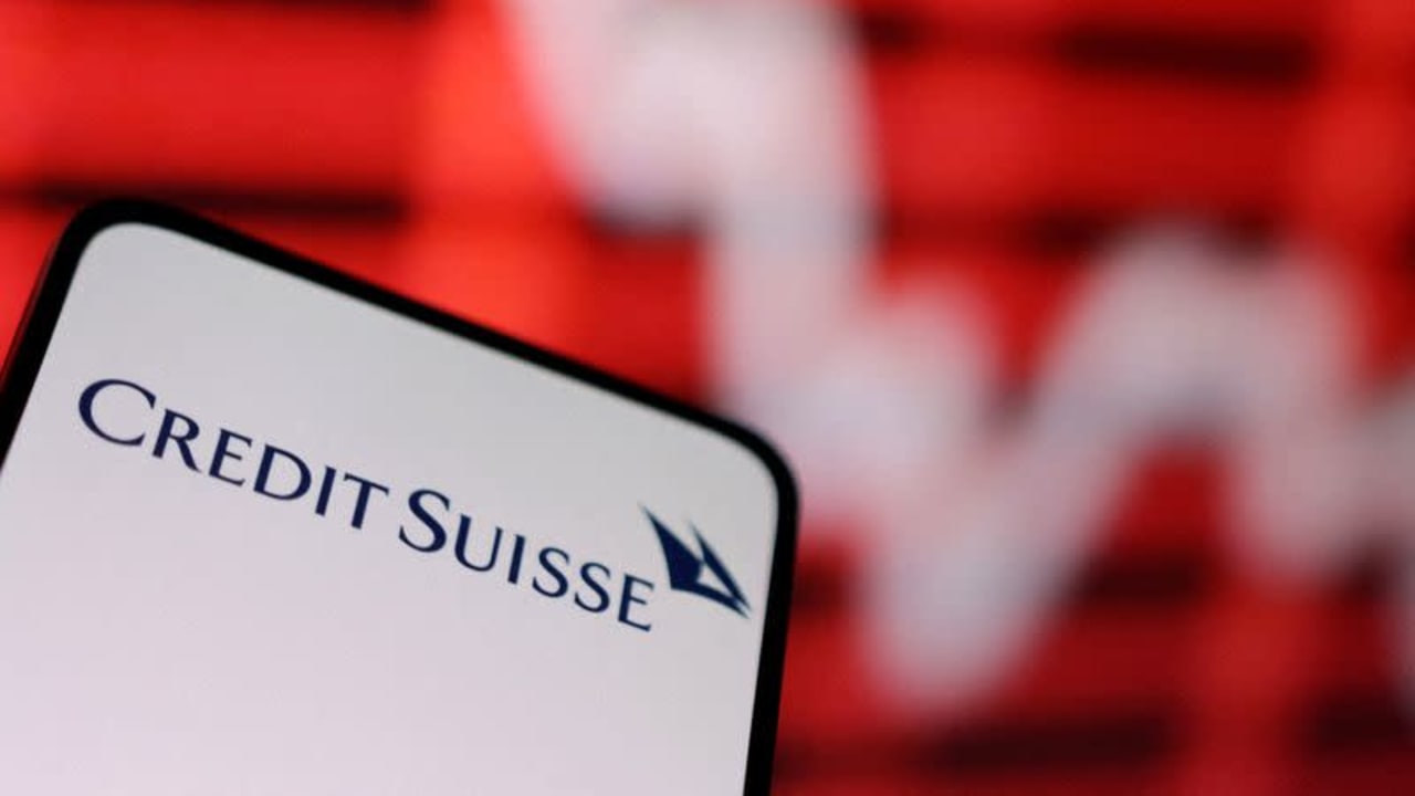 Penyelidikan Swiss mengkritik kegagalan pengawasan Credit Suisse, tetapi menempatkan sebagian besar kesalahan pada para bos.