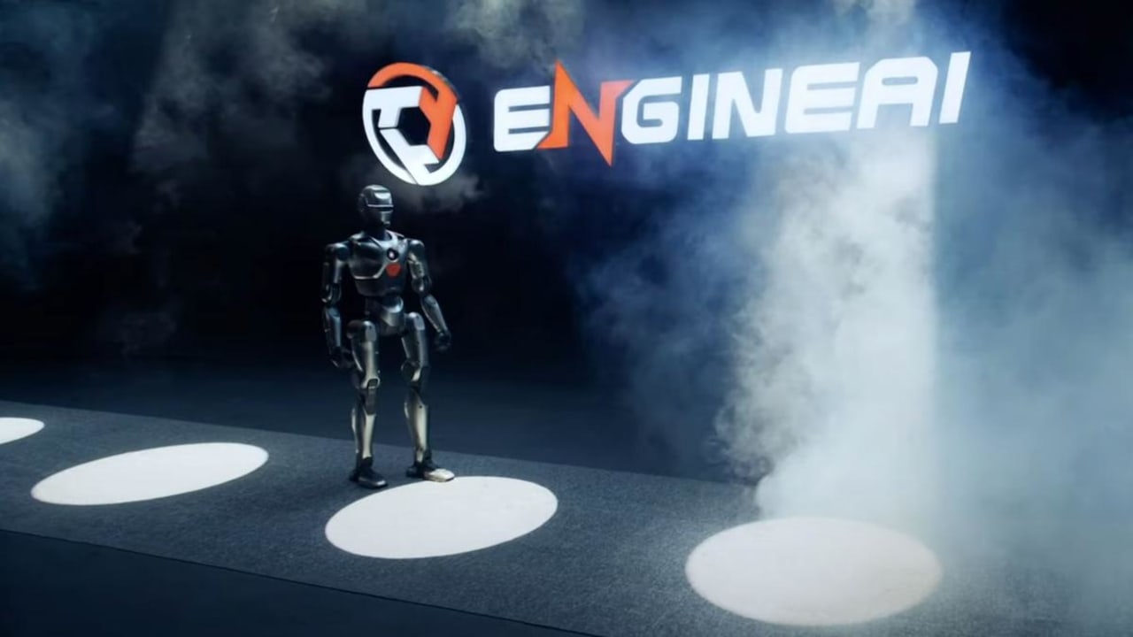 Tonton: China memperkenalkan robot humanoid ultra-akrobatik dengan kekuatan putaran pinggang 320°.