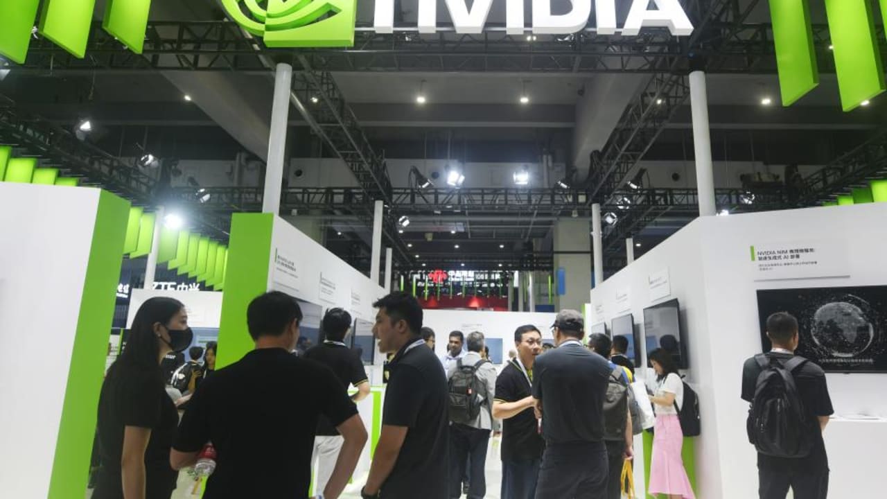 Saham Nvidia memimpin kenaikan 'Magnificent 7' untuk memulai tahun 2025 setelah penjualan besar-besaran saham teknologi besar.