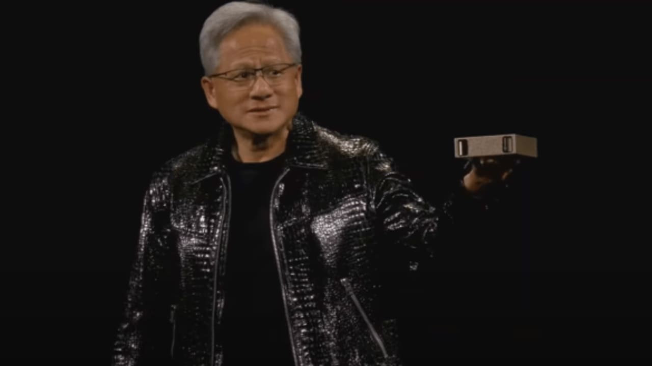 Nvidia mengungkapkan Proyek Digits untuk mendukung superkomputer AI pribadi di CES 2025.