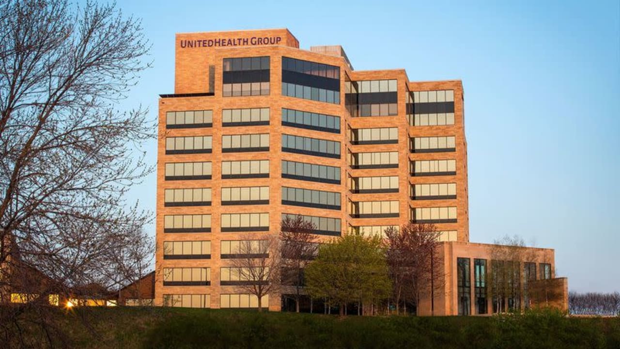 Pemegang saham mendesak UnitedHealth untuk menganalisis dampak penolakan layanan kesehatan.