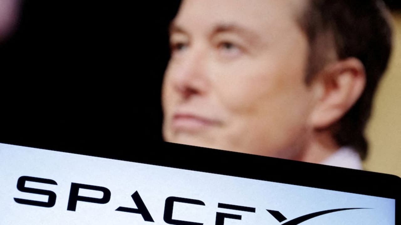 Italia akan sepenuhnya mengendalikan data dalam setiap kesepakatan Starlink, kata penasihat Musk.