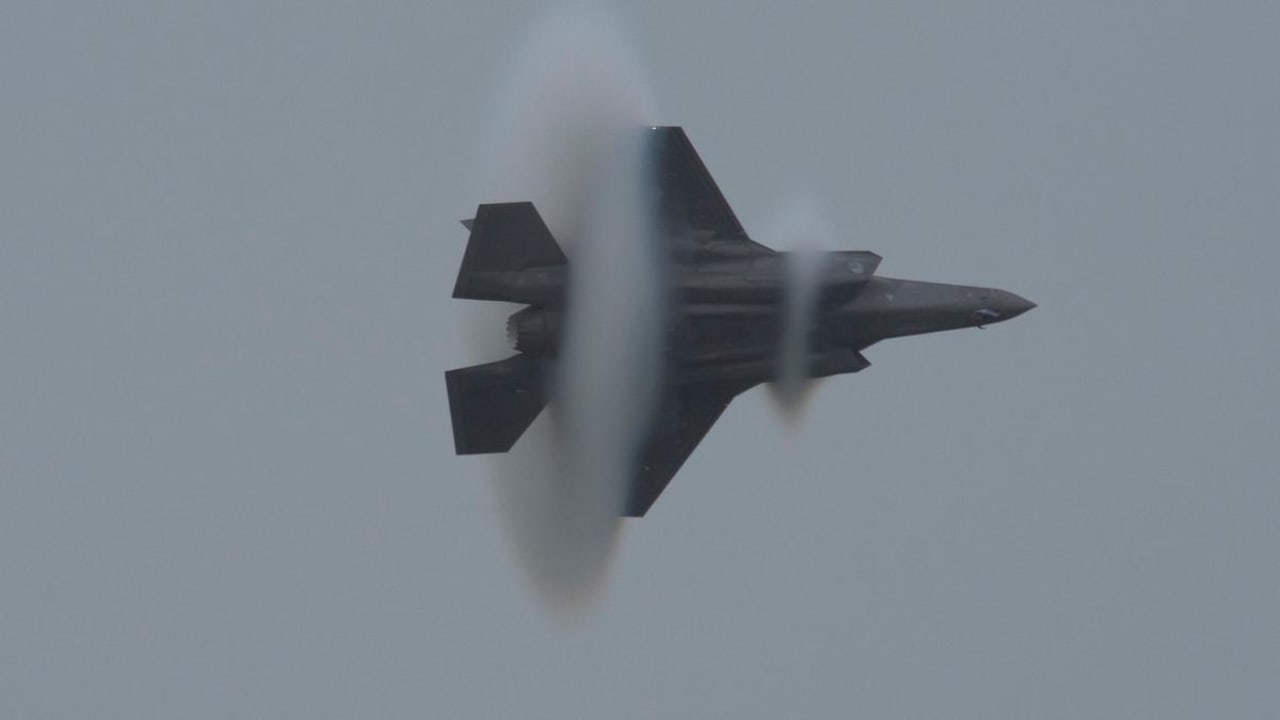Trump bisa membalikkan keadaan terkait pengganti F-35 dengan pesawat tempur multi-peran yang lebih murah.