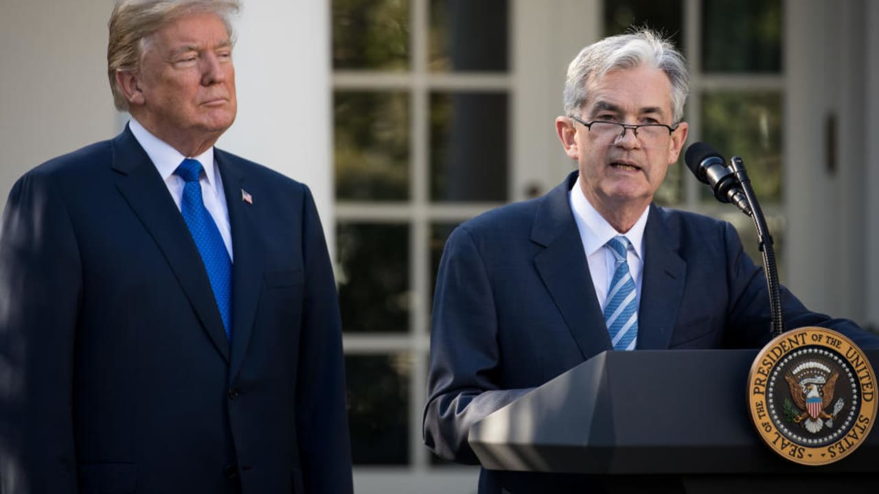 Trump dan Powell bisa berada di jalur tabrakan pada tahun 2025.