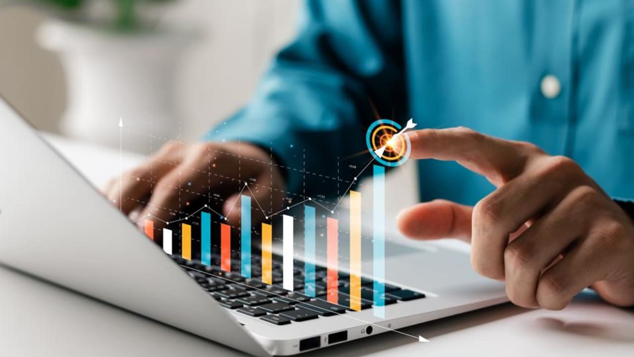 Bagaimana Cloud ERP dan AI Memberdayakan Perusahaan Scaleup untuk Pertumbuhan Kompetitif