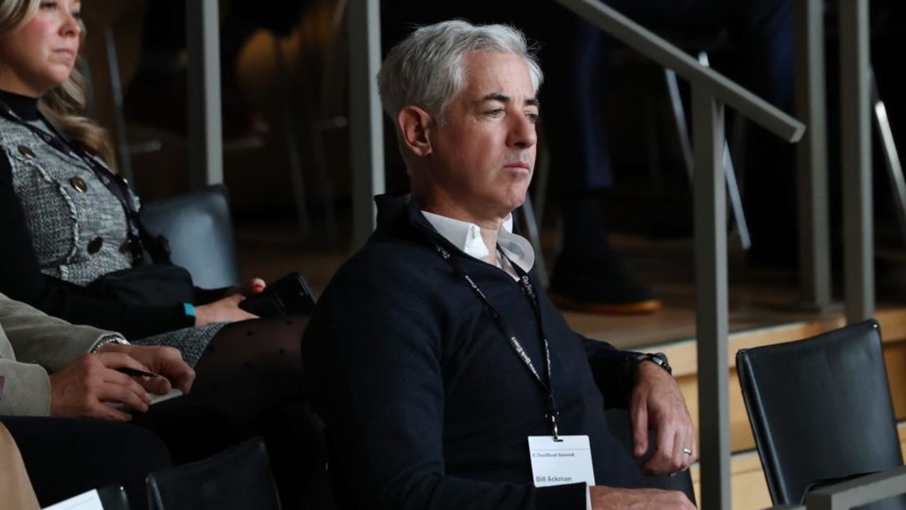 Saham Uber melonjak 7% setelah Bill Ackman mengungkapkan kepemilikan sebesar Rp 37.82 triliun ($2,3 miliar) .